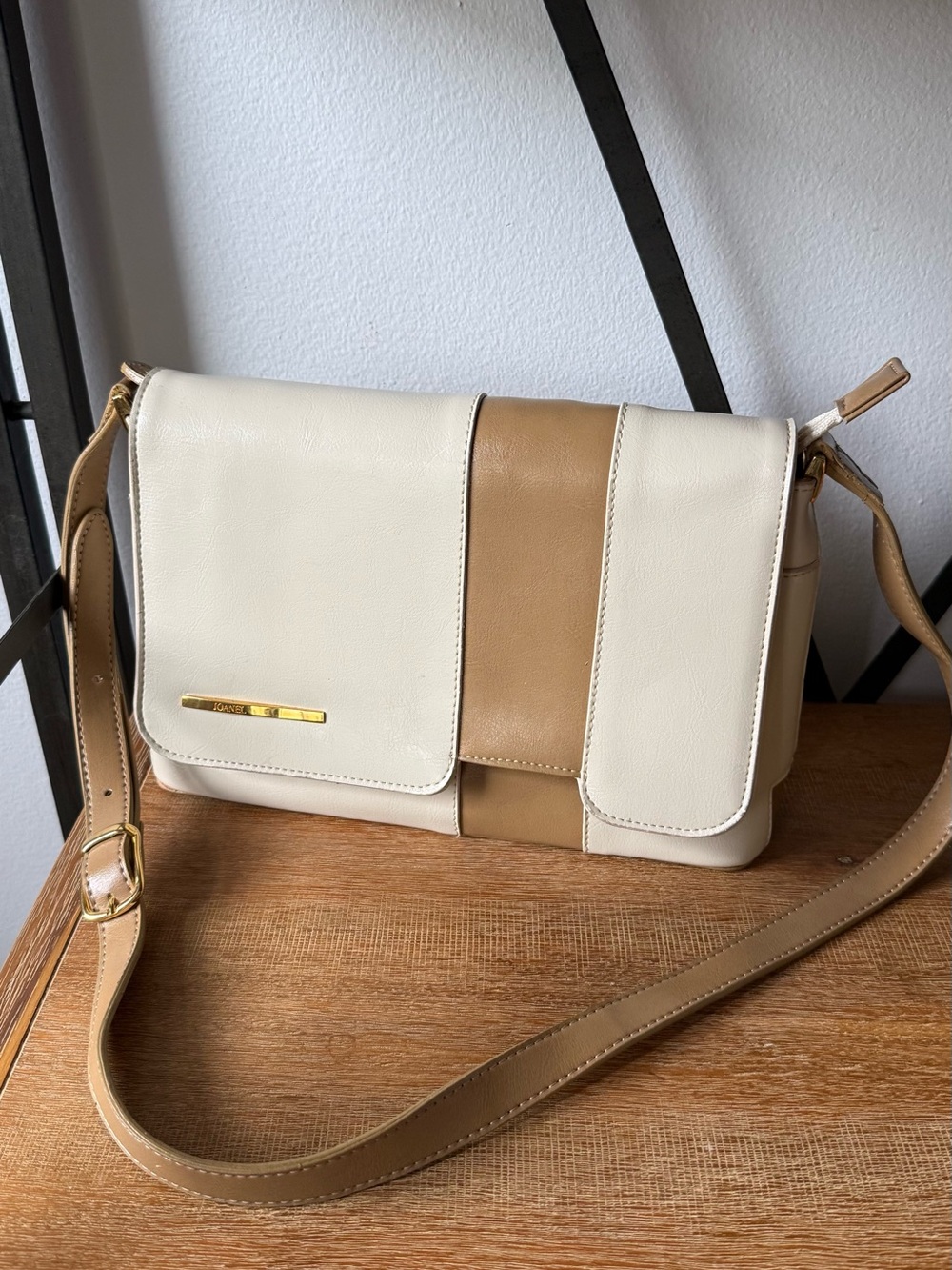 Joanel - Shoulder Bag Cream & Caramel, vintage brand from Quebec (from the 90’s)